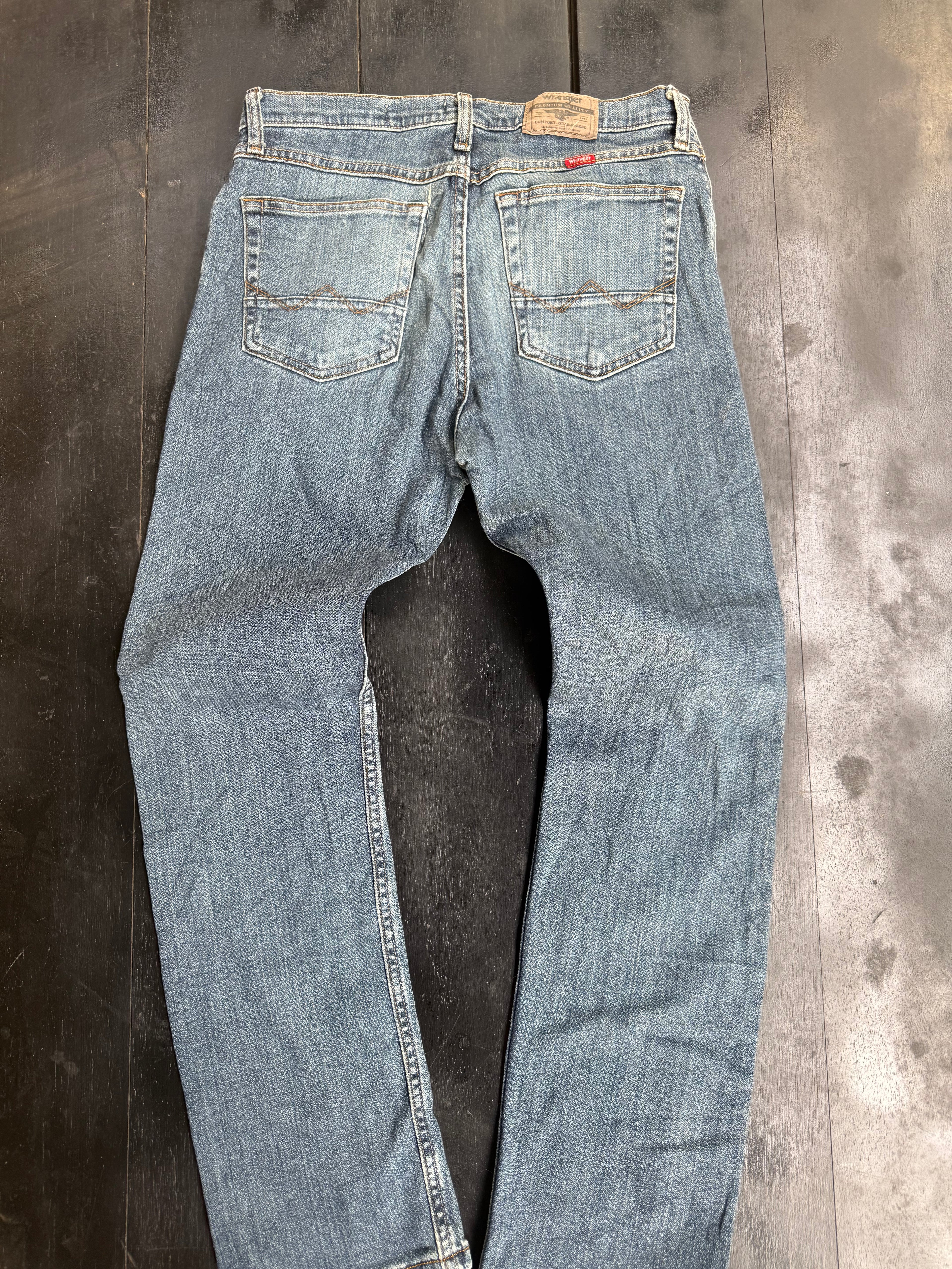 Wrangler Premium Quality Vintage Mid Blue